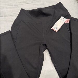 New with tags-Women's Black Leggings